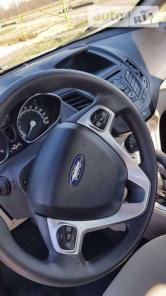 Седан Ford Fiesta 2017 в Львові