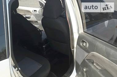Хетчбек Ford Fiesta 2006 в 