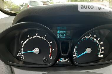 Хетчбек Ford Fiesta 2016 в 