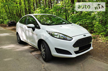 Седан Ford Fiesta 2016 в 