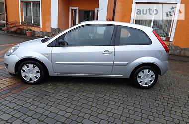 Хэтчбек Ford Fiesta 2008 в 