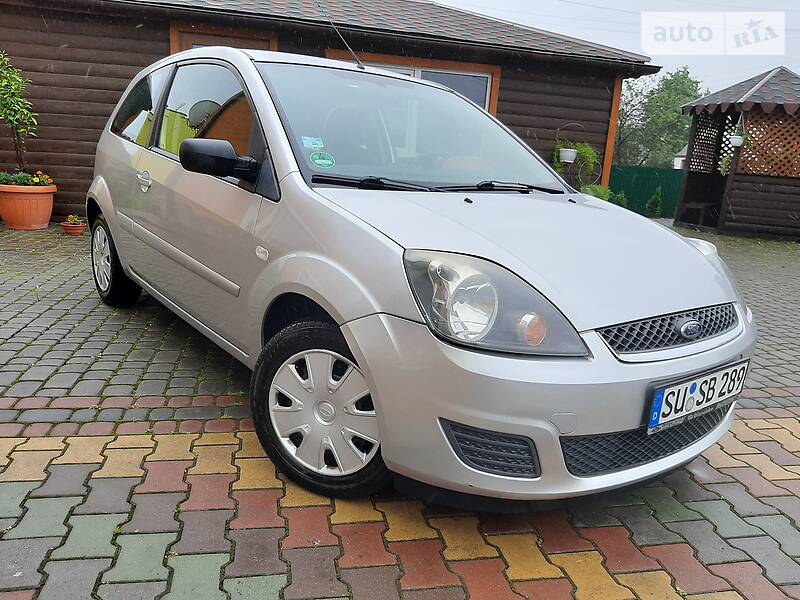 Хетчбек Ford Fiesta 2008 в Самборі