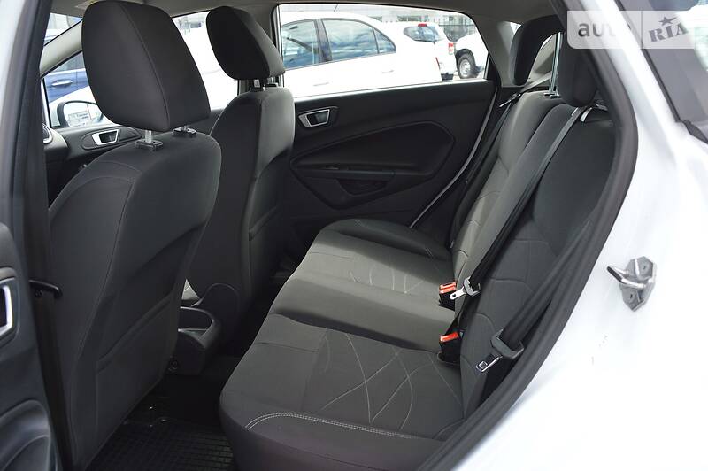 Хетчбек Ford Fiesta 2017 в Києві