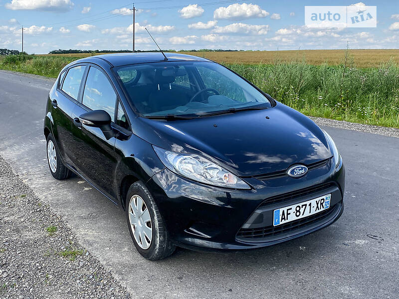 Хэтчбек Ford Fiesta 2009 в Львове