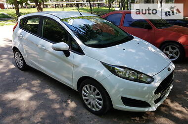 Хэтчбек Ford Fiesta 2016 в Днепре