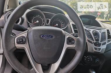 Седан Ford Fiesta 2012 в Полтаве