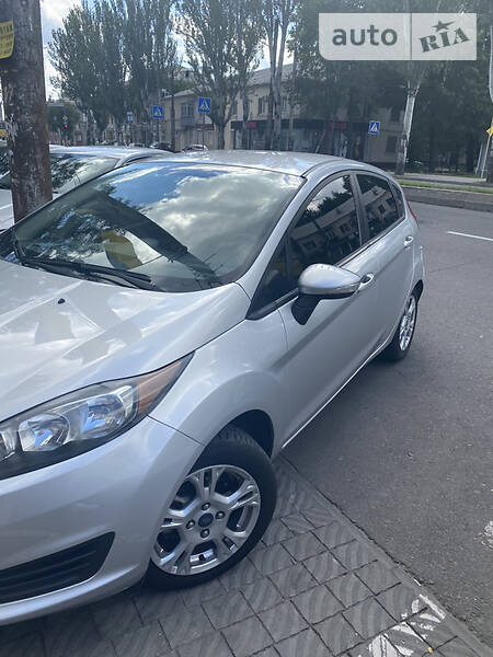 Хетчбек Ford Fiesta 2014 в Запоріжжі
