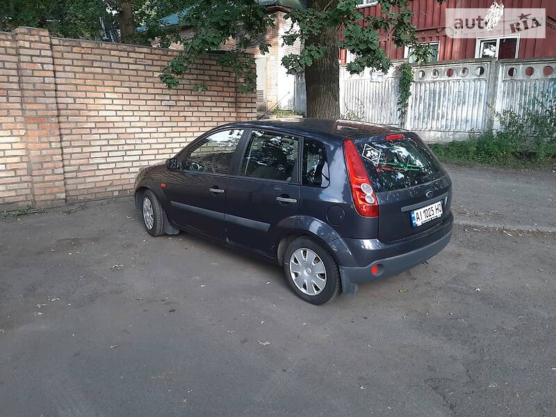 Хетчбек Ford Fiesta 2006 в Бучі