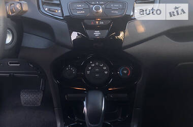 Седан Ford Fiesta 2017 в Днепре