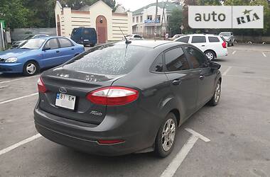 Седан Ford Fiesta 2014 в Полтаве