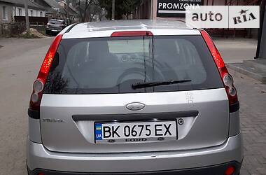 Хэтчбек Ford Fiesta 2006 в Киверцах