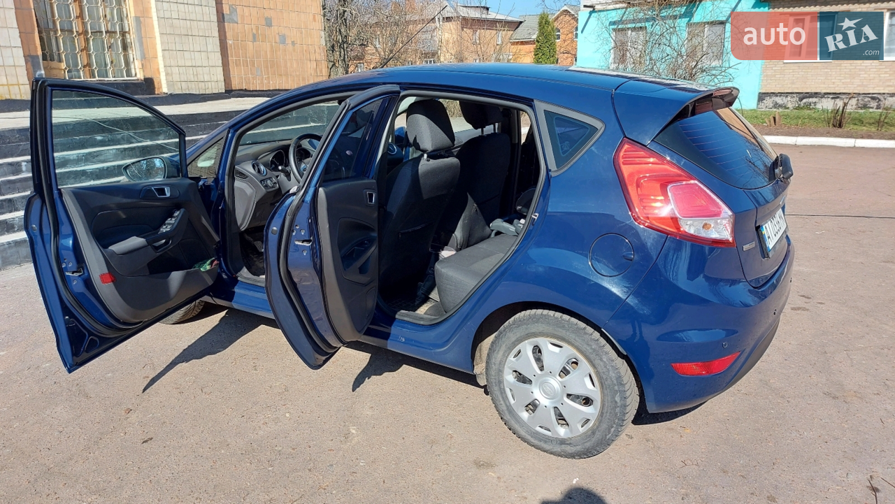 2013 Ford Fiesta - мініатюра 17