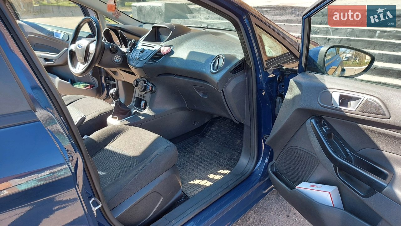 2013 Ford Fiesta - мініатюра 18