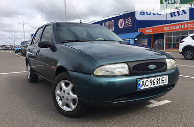 Хэтчбек Ford Fiesta 1996 в 