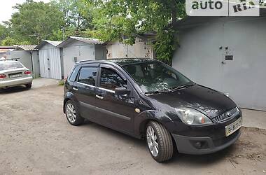 Хэтчбек Ford Fiesta 2006 в Одессе