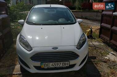 Хэтчбек Ford Fiesta 2013 в 