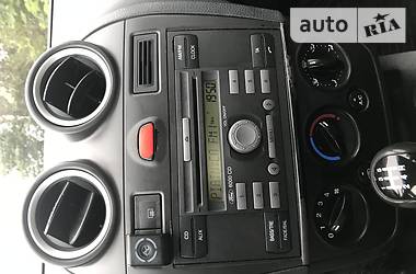 Хэтчбек Ford Fiesta 2006 в 