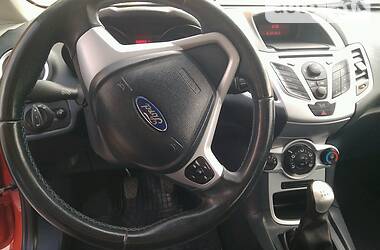 Хэтчбек Ford Fiesta 2012 в 