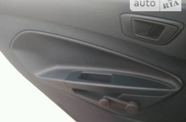 Хэтчбек Ford Fiesta 2012 в 