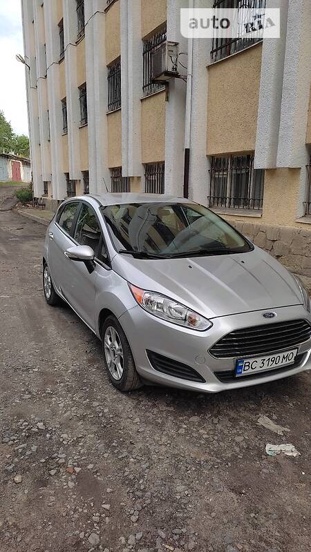 Хетчбек Ford Fiesta 2016 в Львові