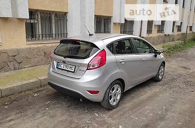 Хетчбек Ford Fiesta 2016 в Львові