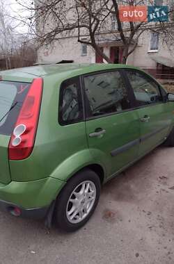 Хэтчбек Ford Fiesta 2006 в Луцке