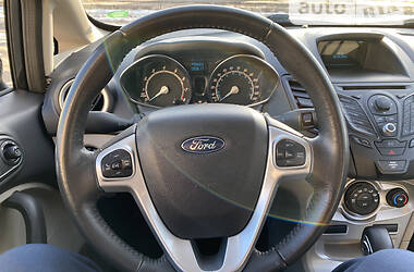 Седан Ford Fiesta 2014 в Полтаві