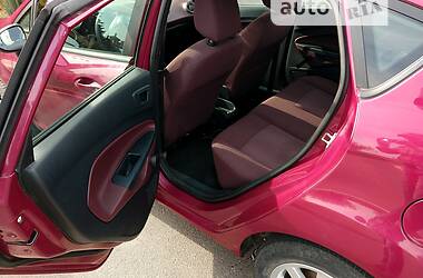 Хэтчбек Ford Fiesta 2011 в 