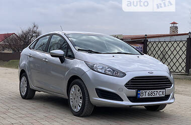 Седан Ford Fiesta 2016 в Херсоне