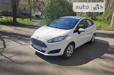Седан Ford Fiesta 2016 в Николаеве