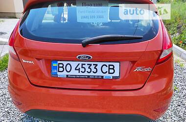 Хэтчбек Ford Fiesta 2012 в 