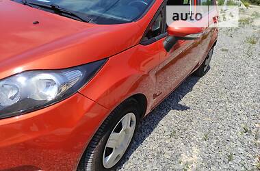 Хэтчбек Ford Fiesta 2012 в 