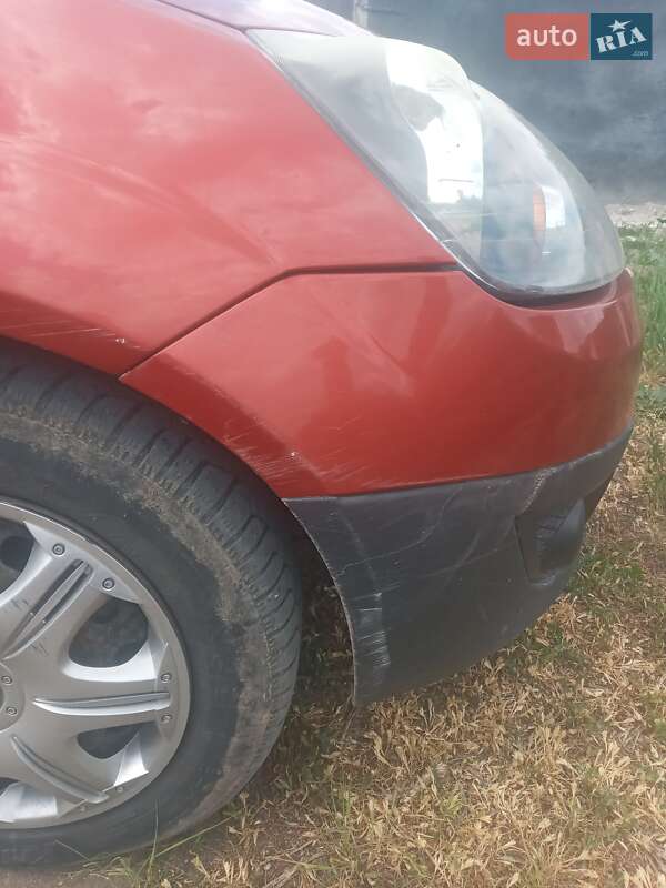 Хэтчбек Ford Fiesta 2007 в Ямполе