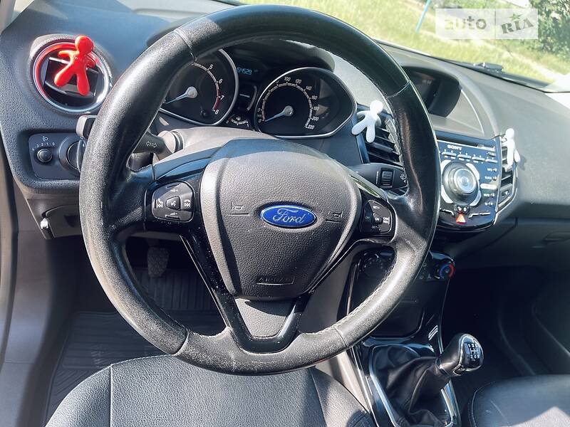 Хэтчбек Ford Fiesta 2013 в Ужгороде