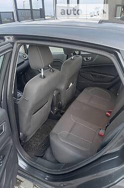Седан Ford Fiesta 2016 в Шепетівці