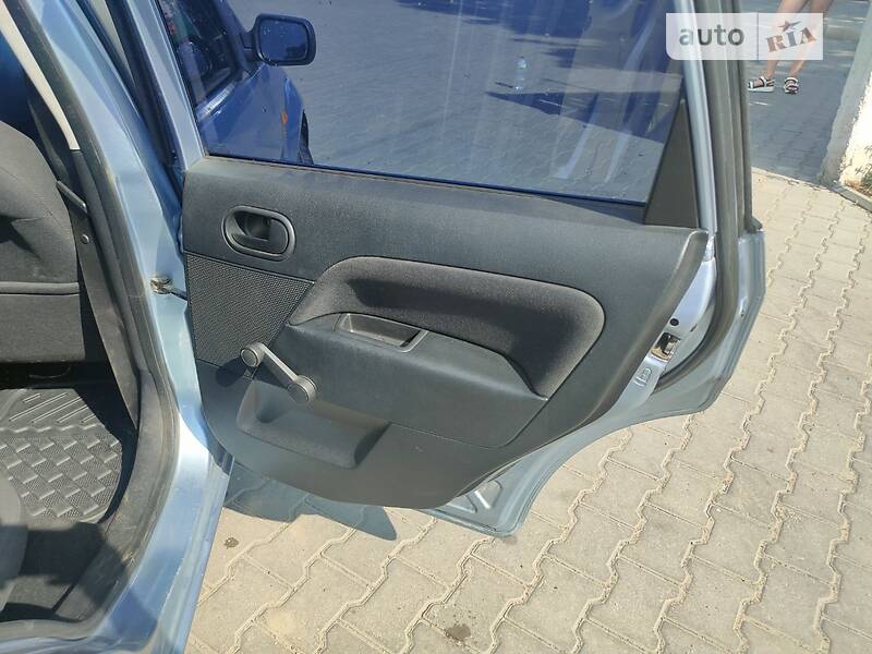 Хэтчбек Ford Fiesta 2005 в Одессе