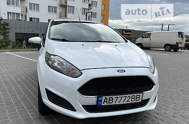 Хэтчбек Ford Fiesta 2017 в 