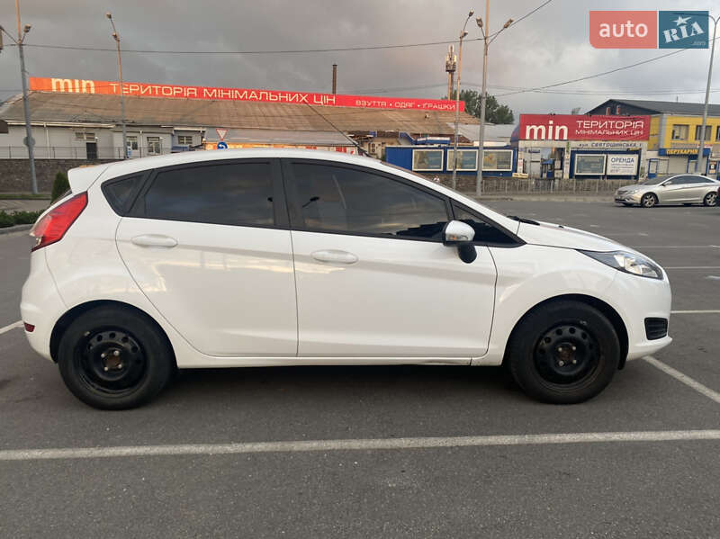 Хэтчбек Ford Fiesta 2013 в Киеве