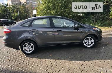 Седан Ford Fiesta 2018 в Киеве