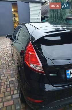 Хэтчбек Ford Fiesta 2013 в 