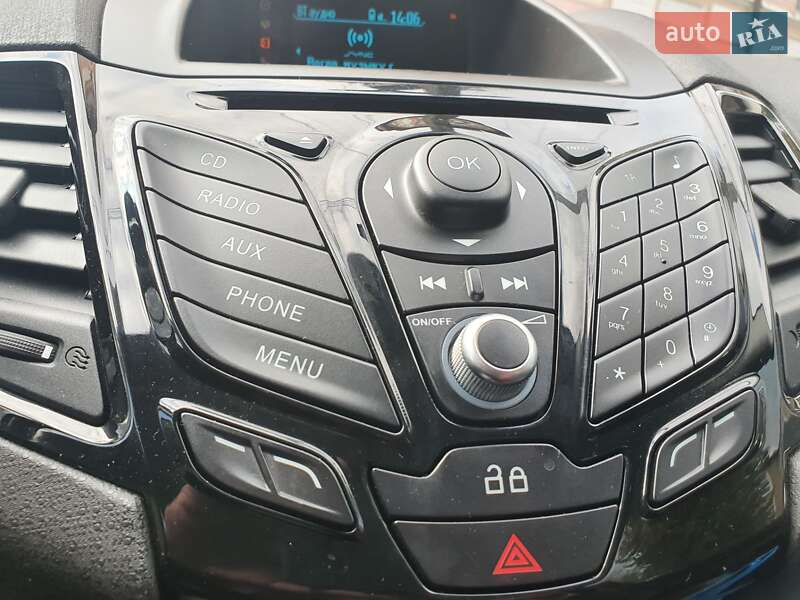 Хэтчбек Ford Fiesta 2013 в Нежине