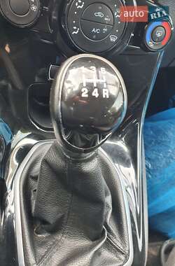 Хэтчбек Ford Fiesta 2013 в 