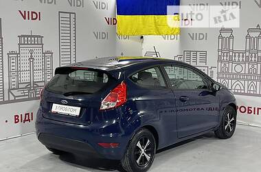 Хэтчбек Ford Fiesta 2015 в Киеве