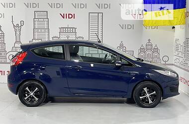 Хэтчбек Ford Fiesta 2015 в Киеве