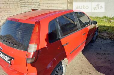 Хэтчбек Ford Fiesta 2002 в 