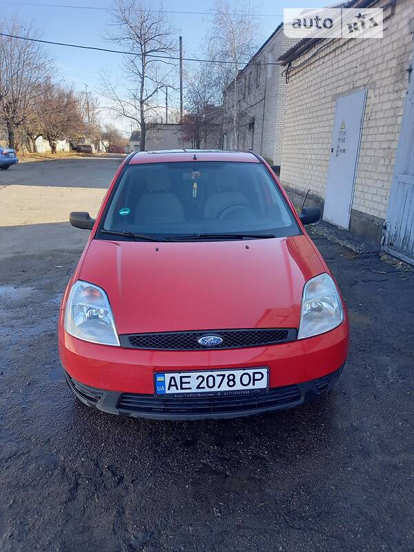 Хэтчбек Ford Fiesta 2002 в Павлограде