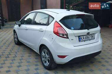 Хэтчбек Ford Fiesta 2013 в 