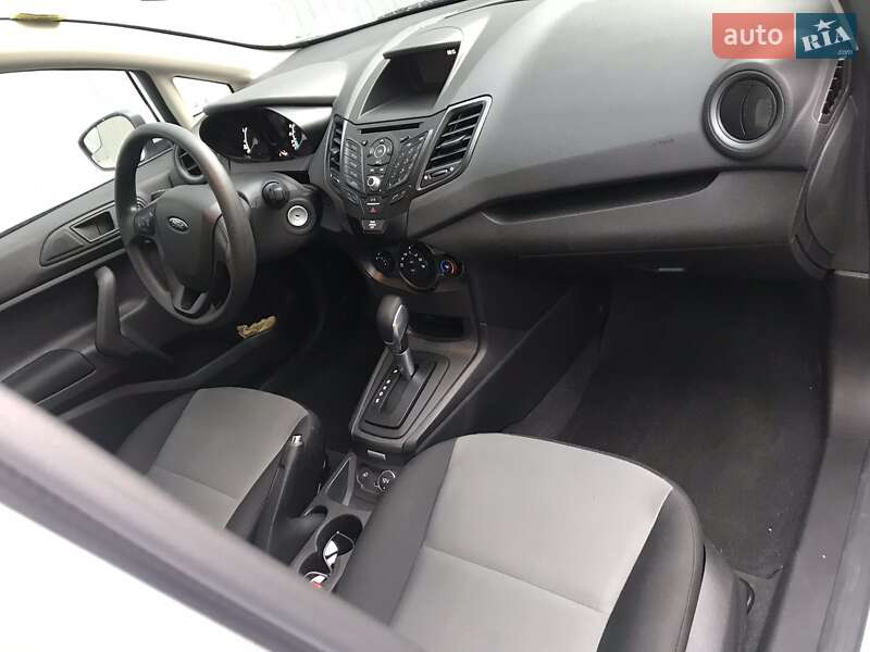Седан Ford Fiesta 2019 в Обухові