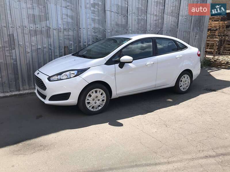 Седан Ford Fiesta 2019 в Обухові