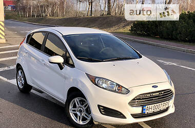 Хэтчбек Ford Fiesta 2019 в 